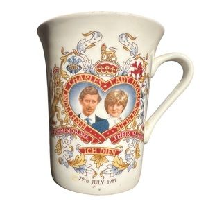 CHARLES & DIANA July 1981 Royal Wedding LOVING CUP Fine Bone China. Vintage.